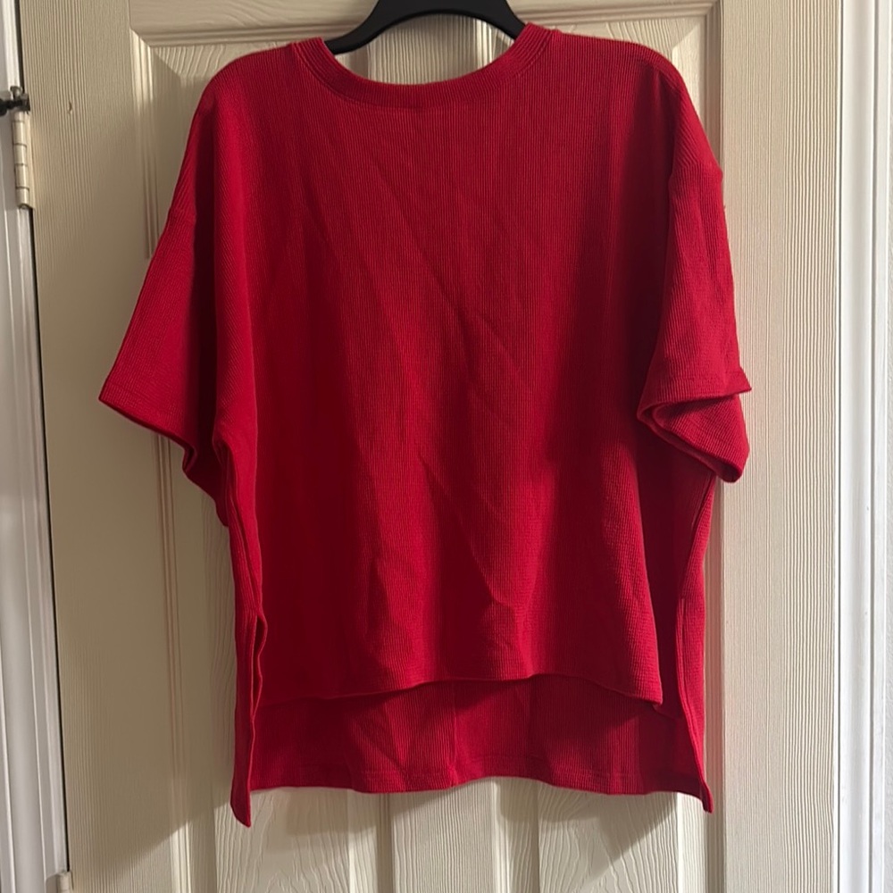 Zenana Outfitters Vibrant Red Short Sleeve Top